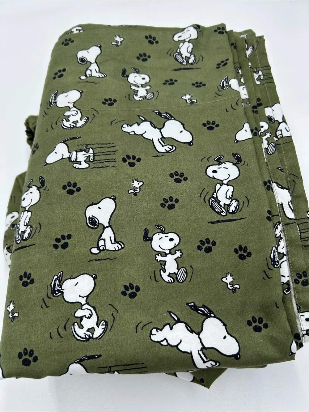 Berkshire Home Peanuts Olive Green Snoopy Print Twin Sheets